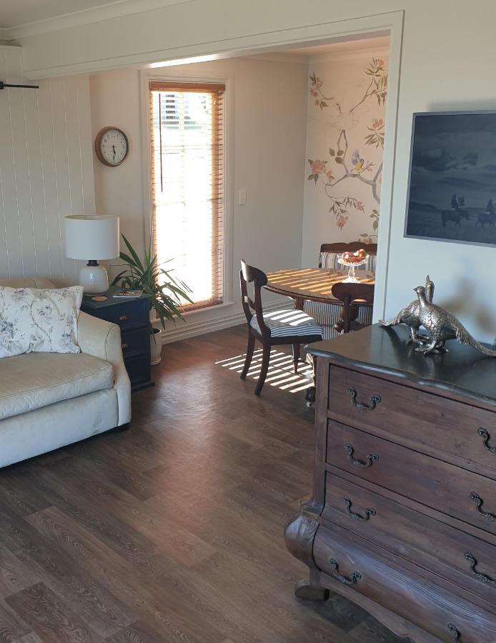 Blue Bell Cottage. Serene Luxury Farmstead Lower Moutere Eksteriør bilde