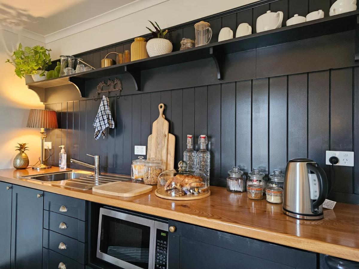 Blue Bell Cottage. Serene Luxury Farmstead Lower Moutere Eksteriør bilde